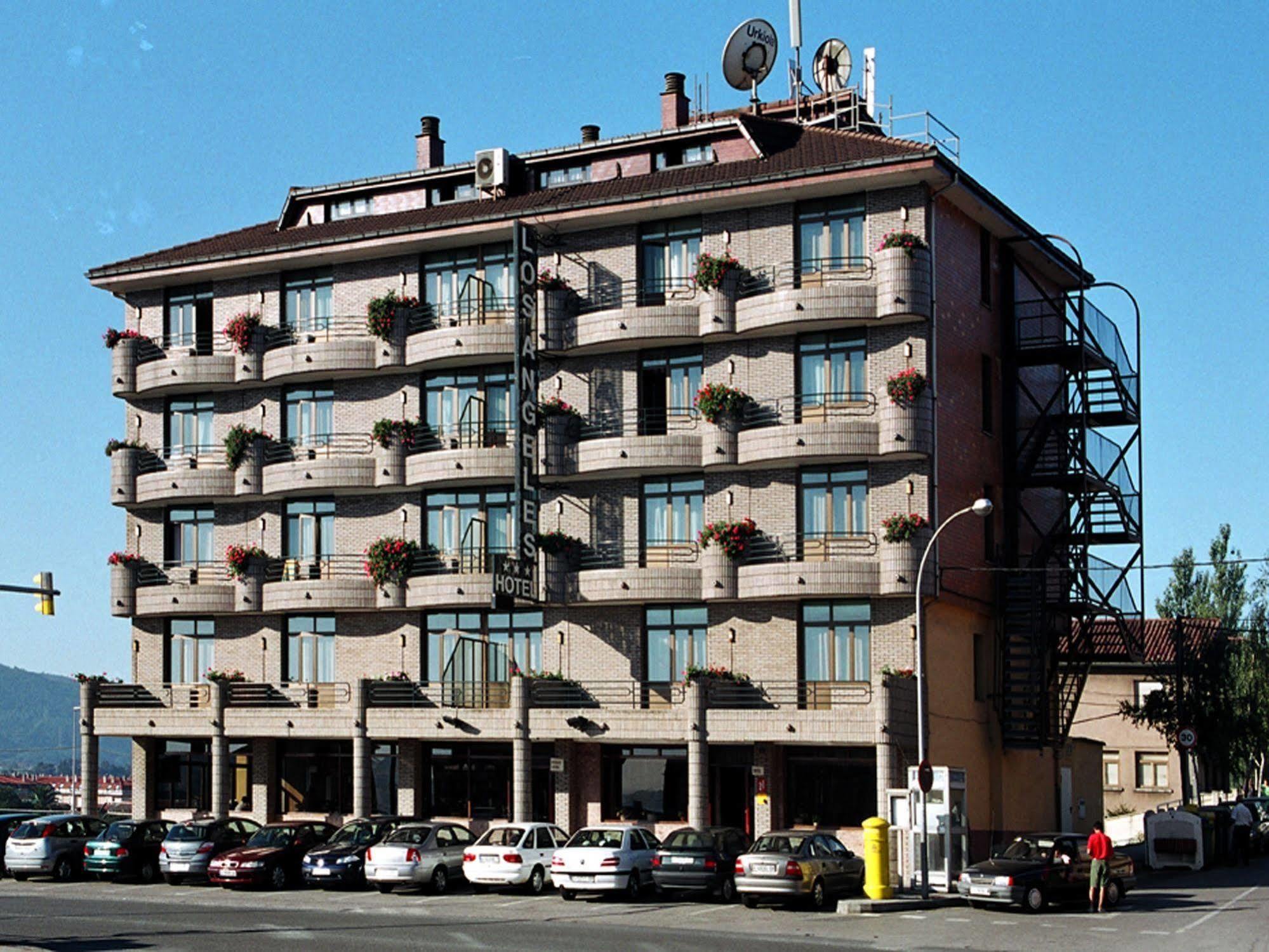 Hotel Los Angeles Guarnizo Exterior foto